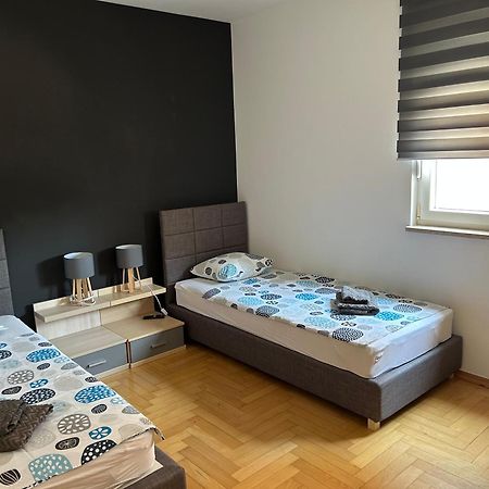 Apartment Lungomare Pula Exterior photo